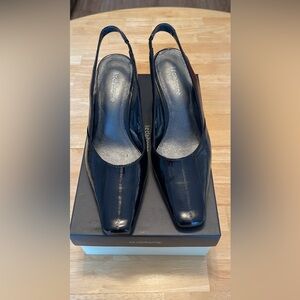 Liz Claiborne Abeline black size 7 heel